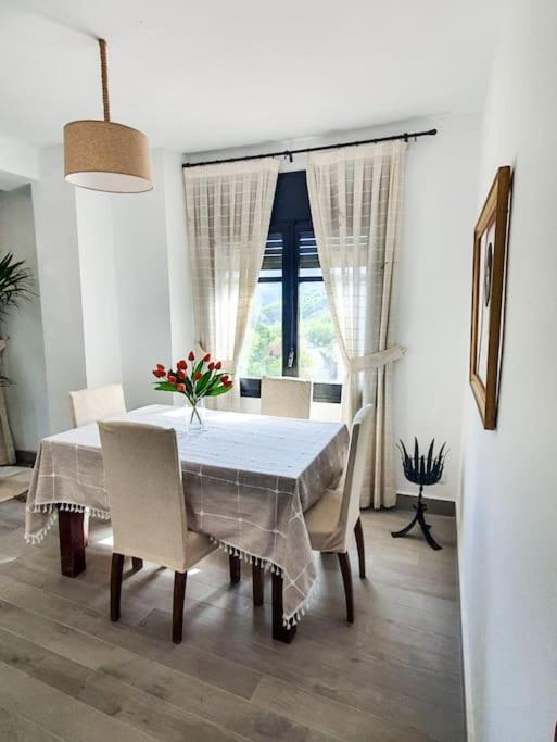 Un Tros De Sal. Casa Rural A Gerri De La Sal. Villa Exteriör bild